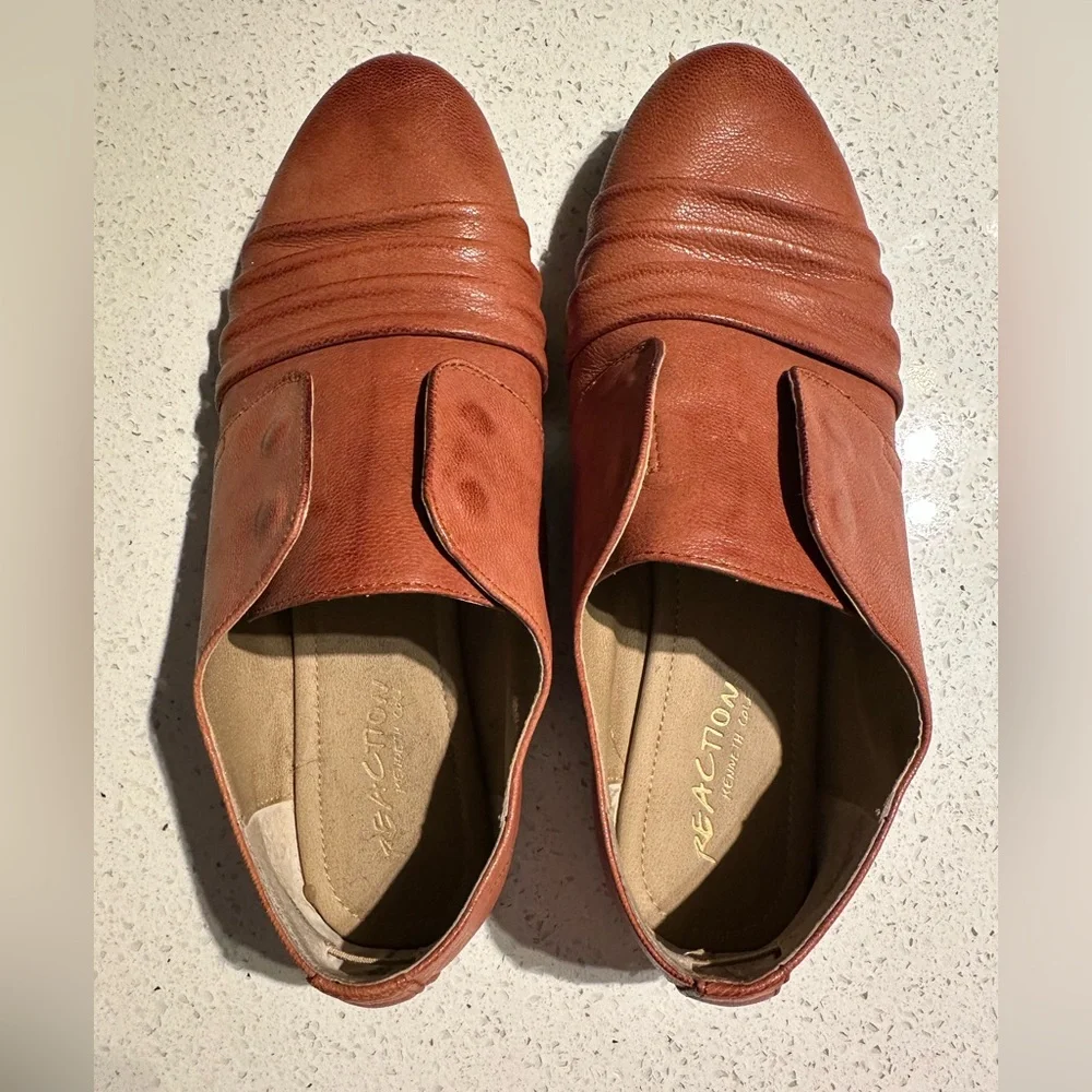 Kenneth Cole•Slip-on Loafers (8) - Picture 4 of 8
